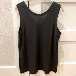 NWT Medium Old Navy Active top